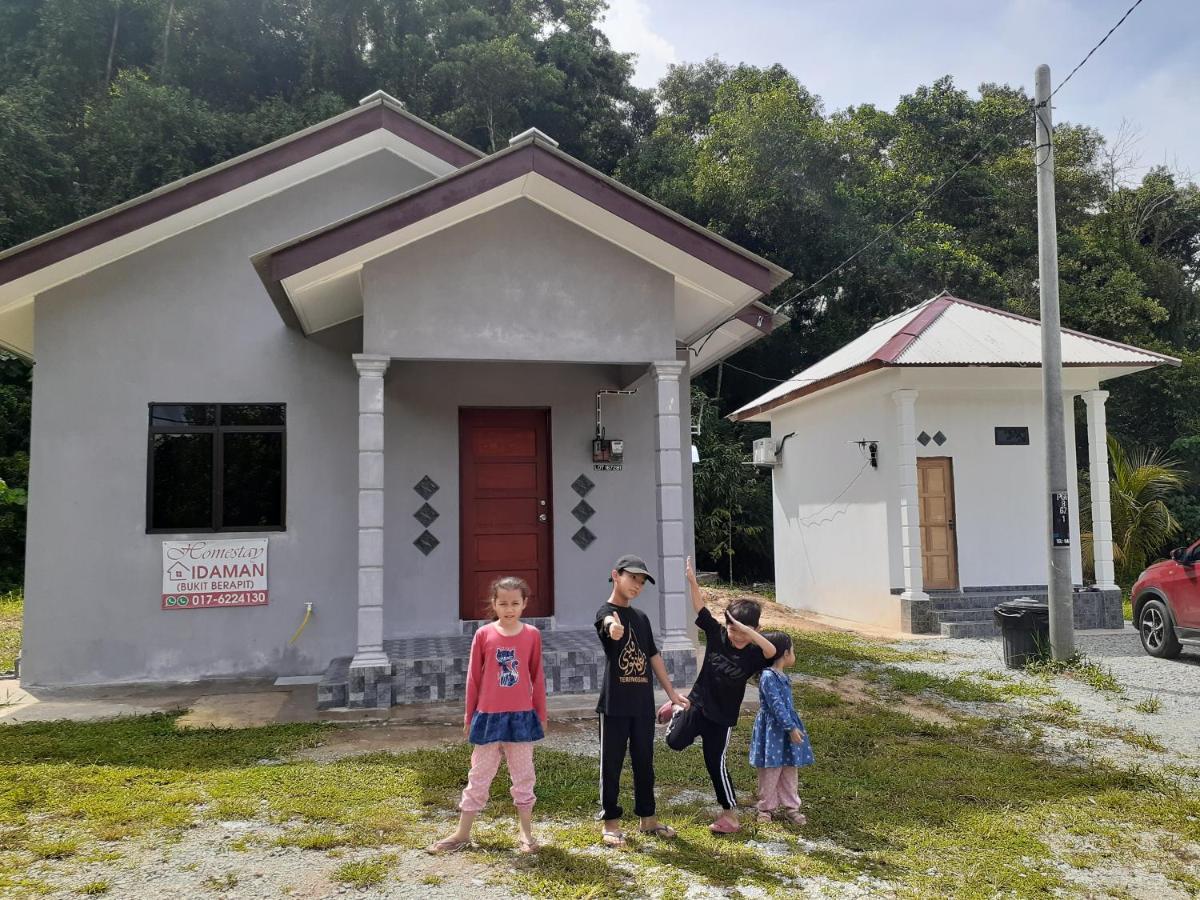 Homestay Idaman B B With 2 Room Aircond 2 Quen Bed And Not Sharing Room -Privacy Kuala Terengganu Exterior foto