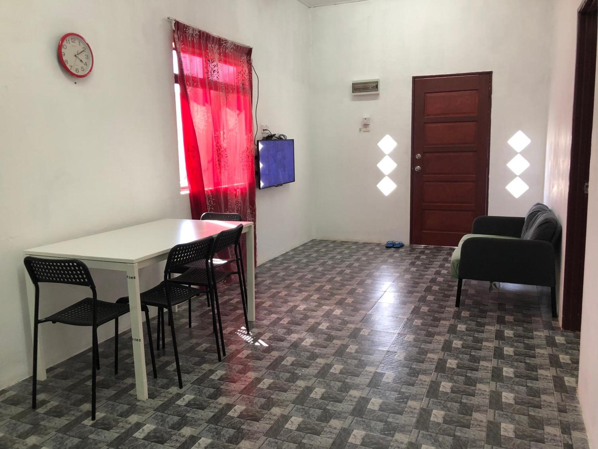 Homestay Idaman B B With 2 Room Aircond 2 Quen Bed And Not Sharing Room -Privacy Kuala Terengganu Exterior foto