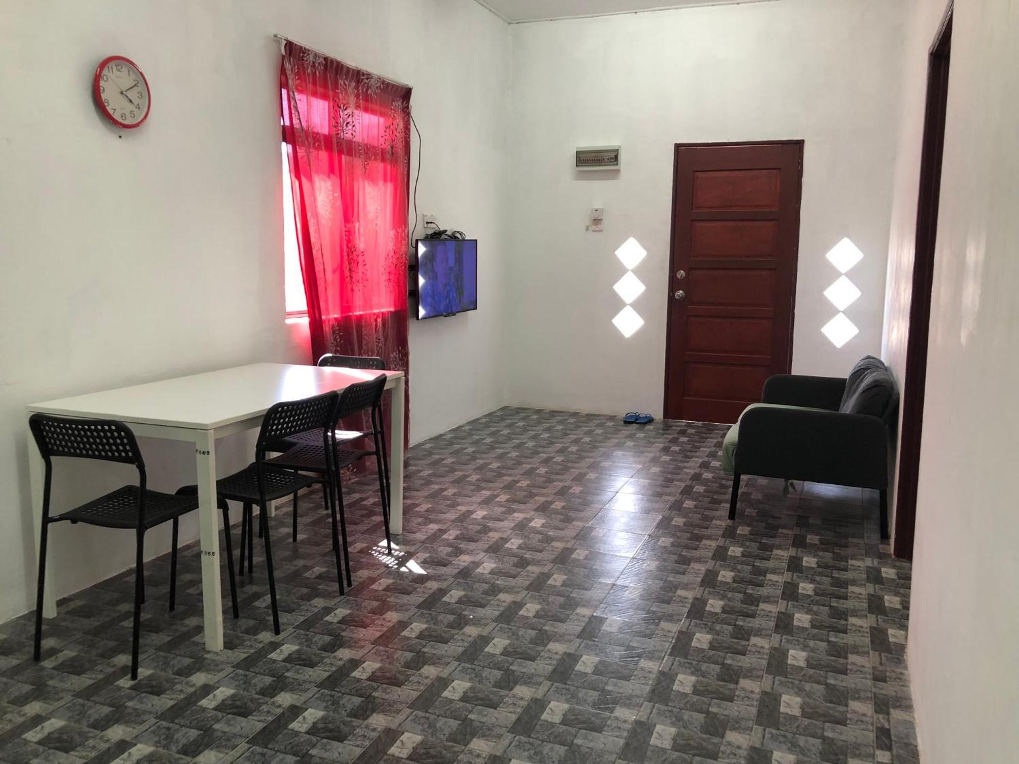 Homestay Idaman B B With 2 Room Aircond 2 Quen Bed And Not Sharing Room -Privacy Kuala Terengganu Exterior foto